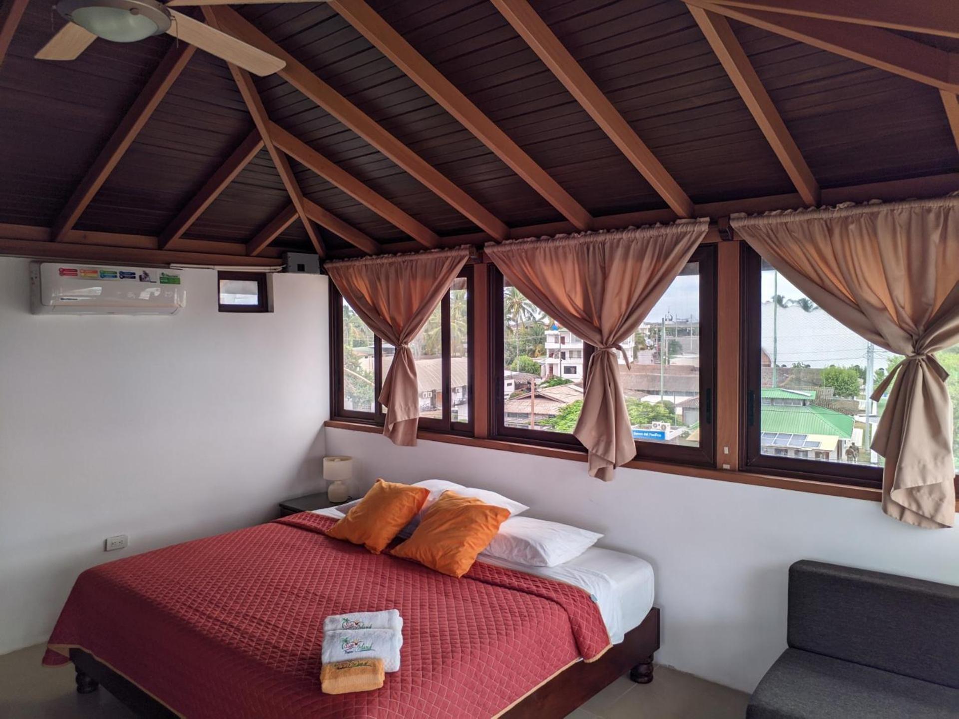 Sun Island Hotel Puerto Villamil Ngoại thất bức ảnh